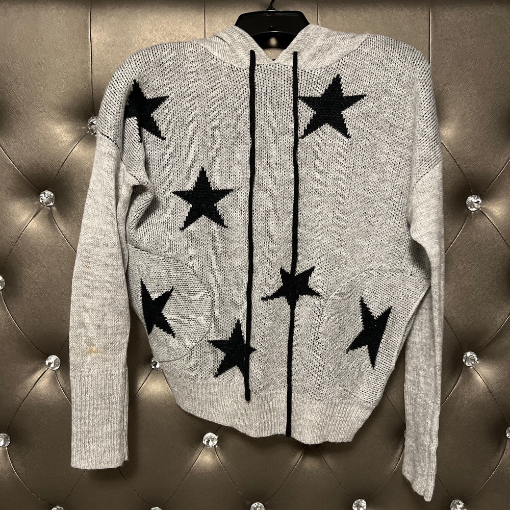 Vici Star print sweater SMALL